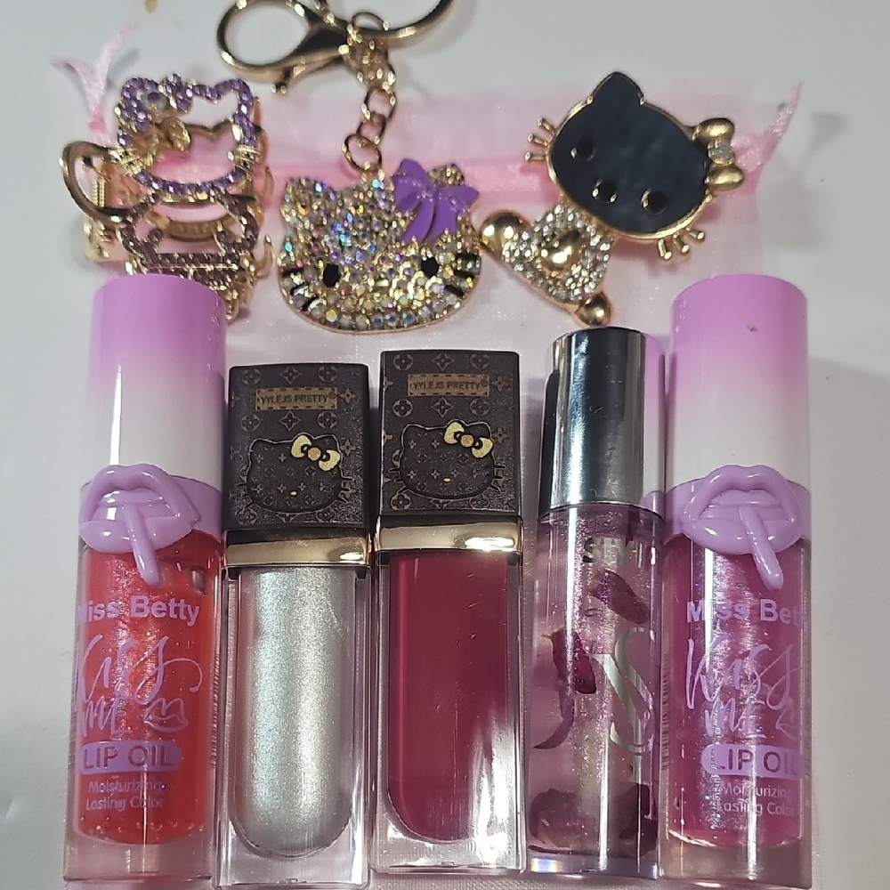 Kawaii Hello Kitty Makeup Bundle: Miss Betty Lip Oils & Bling Charms All NEW
